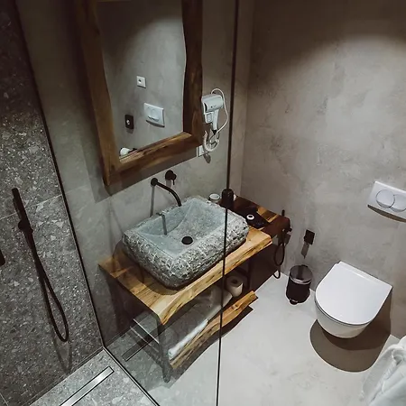 Etel Boutique * Korce